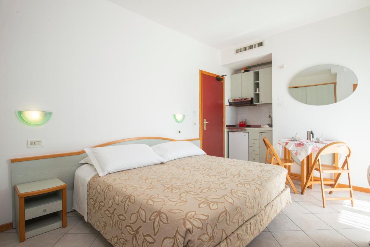 Hotel Residence Imperial 미사노아드리아티코 외부 사진